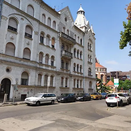 Apartament Dom Luxus Apartman *