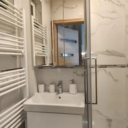 Apartament Dom Luxus Apartman *